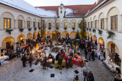 RETZHOFER KUNSTHANDWERKSMARKT