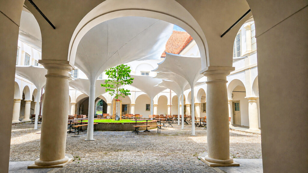 Innenhof PME